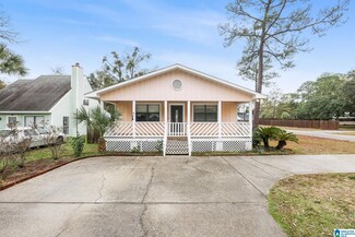 701 E 24th Ave, Gulf Shores, AL 36542