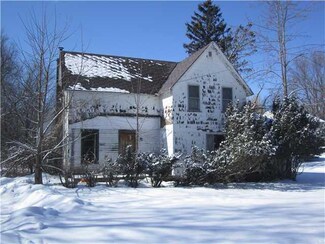 21 Dean Rd, Spencerport, NY 14559