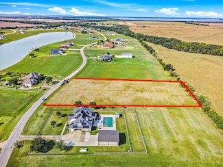 6011 Brazos Lakes Dr, Richmond, TX 77469