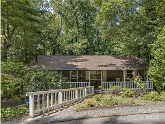 3 Shadywood Cir, Asheville, NC 28803