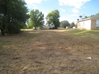 000 Dudley St, Texarkana, AR 71854