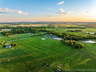 15 E 450 Rd, Pryor, OK 74361