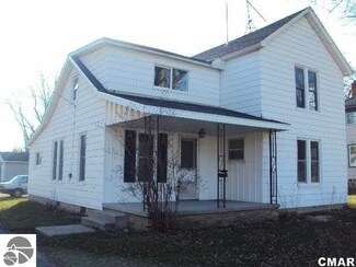 530 E Center St, Ithaca, MI 48847