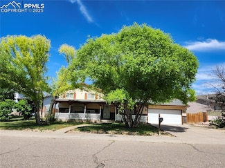 36 Briarwood Cir, Pueblo, CO 81005