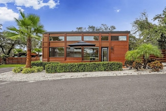 11008 U S 301, Thonotosassa, FL 33592