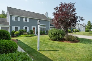 55 Whittier Meadows Dr, Amesbury, MA 01913
