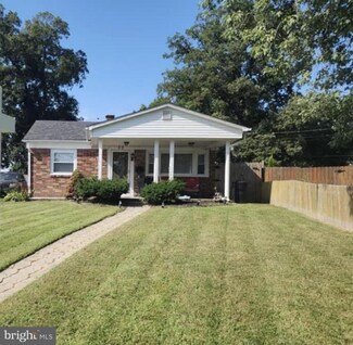 30 Left Wing Dr, Middle River, MD 21220