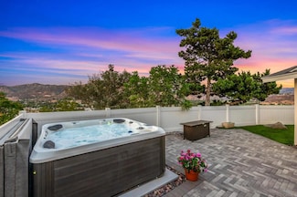 10906 Serena Ln, Lakeside, CA 92040