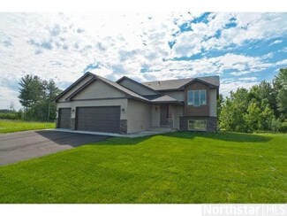 30022 Foxtail Ln, Stacy, MN 55079