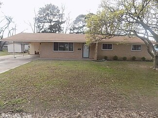 515 Faver St, England, AR 72046