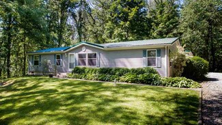 8140 E Backwater Rd, North Webster, IN 46555