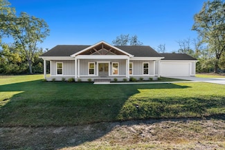 131 Seminole Dr, Moultrie, GA 31768