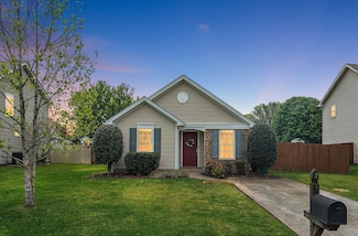 418 Creekside Ln, Spring Hill, TN 37174
