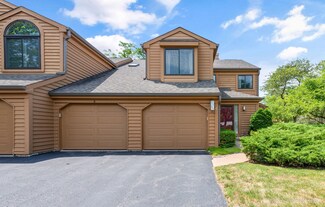 24952 Shoreline Rd Unit 952, Lake Barrington, IL 60010