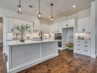 8904 NW 130th St, Oklahoma City, OK 73142