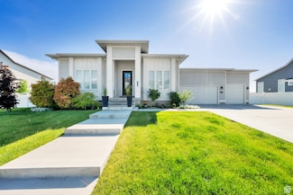 2266 S Betsys Way, Kaysville, UT 84037