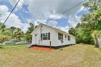 45922 Magnolia St, Paisley, FL 32767