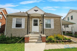 204 E 6th St, Port Clinton, OH 43452