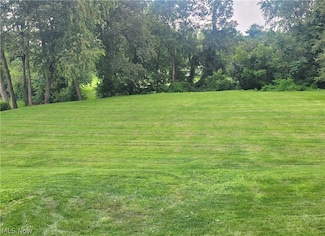 405 47th Place, Vienna, WV 26105