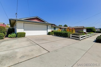 8322 Bashan Lake Ave, San Diego, CA 92119