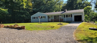 11 Marywood Rd, Bethel, CT 06801