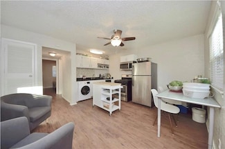 2401 Manor Rd Unit 132A, Austin, TX 78722