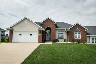 1973 Spyglass Dr Unit 12A, Dubuque, IA 52002