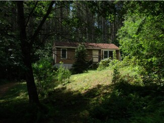 12 Fiddlers Choice Rd, Northfield, NH 03276