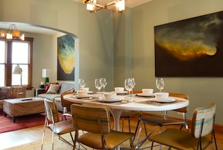 2134 N Damen Ave Unit 2, Chicago, IL 60647