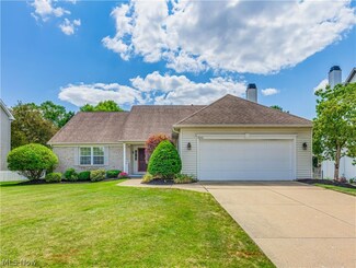 2842 Orchard Grove Ct, Fairlawn, OH 44333