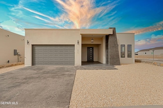 921 Ada Ln, El Paso, TX 79932