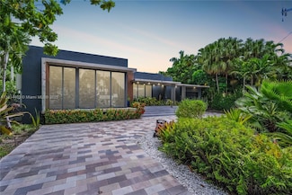 1845 NE 124th St, North Miami, FL 33181