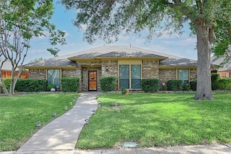 9727 Amberley Dr, Dallas, TX 75243