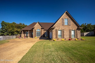 8012 Shelburne Ln E, Southaven, MS 38672