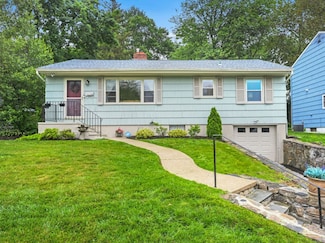 16 Eagle Rd, Norwalk, CT 06850