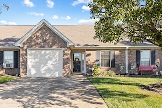 12425 Spring Meadow Dr, Louisville, KY 40229