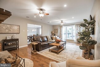 513 Fireside Ln, Cherry Hill, NJ 08003