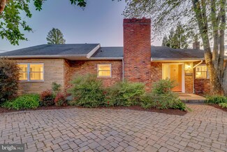 3212 N Glebe Rd, Arlington, VA 22207