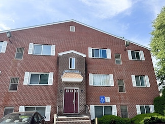35 Prospect St Unit 309, Woburn, MA 01801