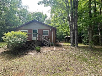 N3431 16 Mile Lake Rd, Munising, MI 49862