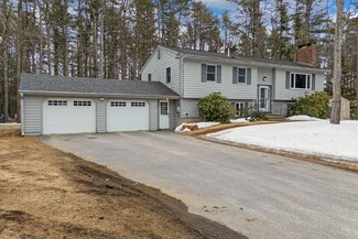 5 Merrymeeting Dr, Topsham, ME 04086
