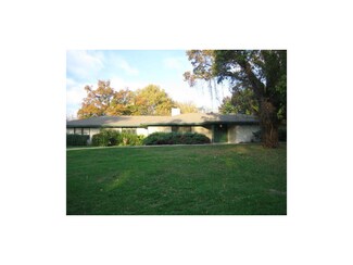 4700 N Campbell St, Kansas City, MO 64116