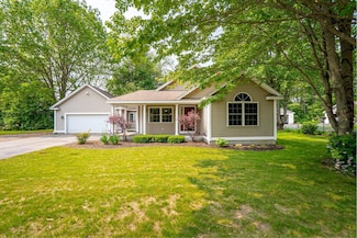 38 Shadagee Rd, Saco, ME 04072