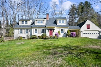 151 Crestwood Dr, Gardner, MA 01440