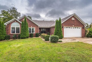 7904 Willow Springs Ct, Henryville, IN 47126