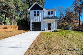 1449 4th St SW, Hickory, NC 28602