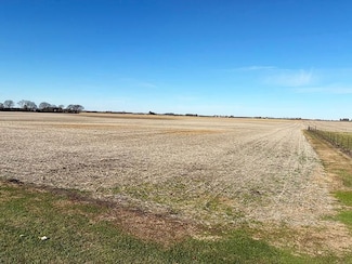 2371 E 2000th North Rd, Watseka, IL 60970