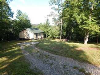 120 Aidan Ln, Pennsboro, WV 26415