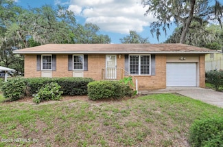 1010 N 15th St, Fernandina Beach, FL 32034