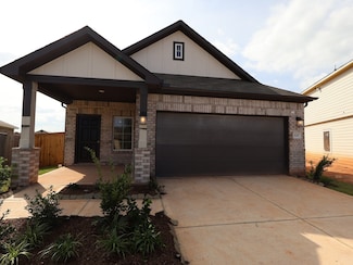 628 Roaring Falls Dr, Willis, TX 77378